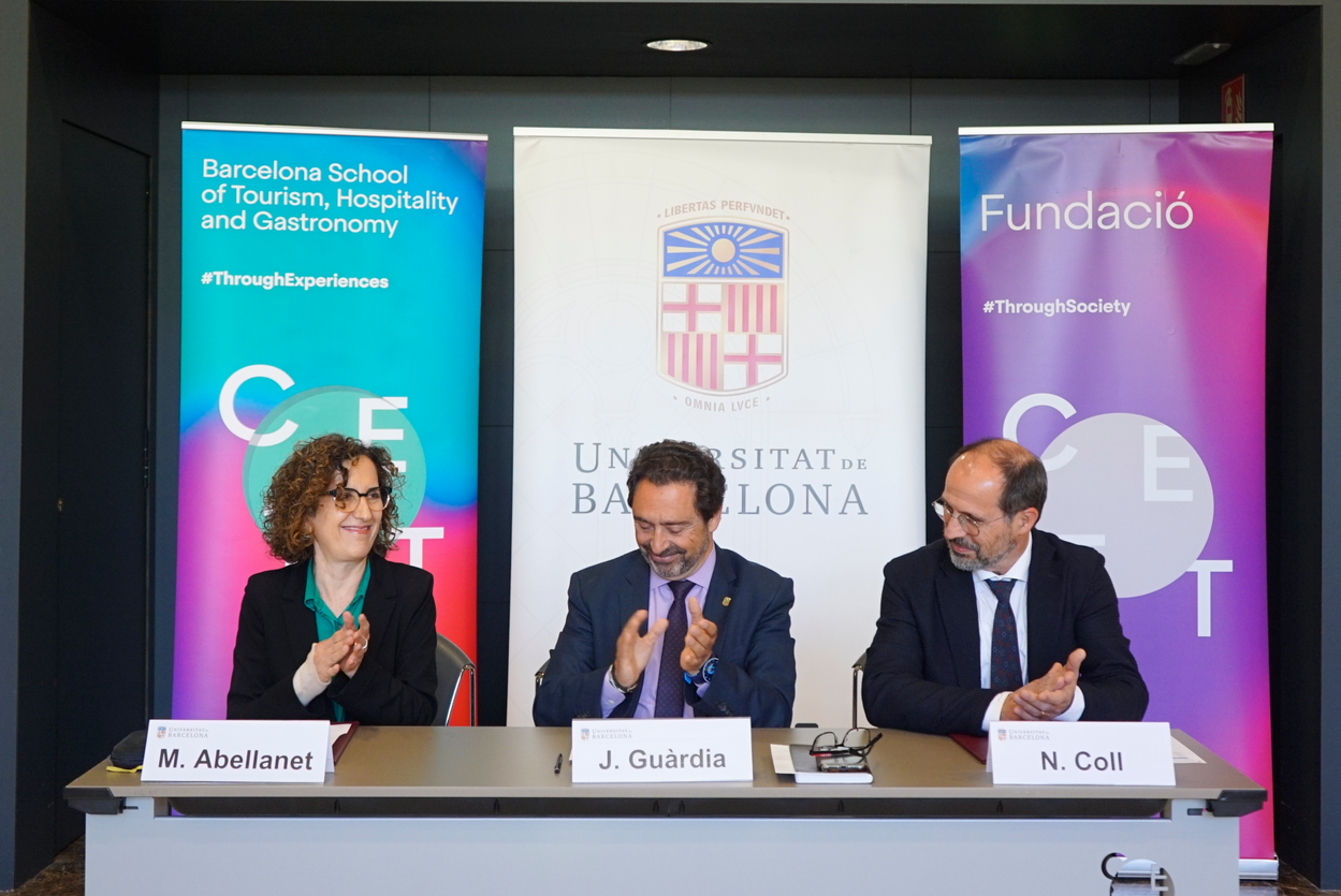 Photography from: Firma adenda Càtedra CETT-UB | CETT